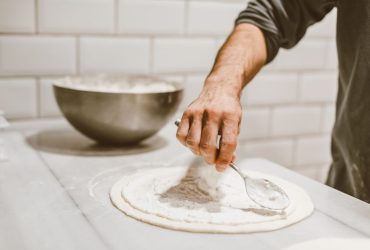 Illustration culinaire pour l’article : Pizza maison : organiser ses courses et sa préparation sans rien oublier